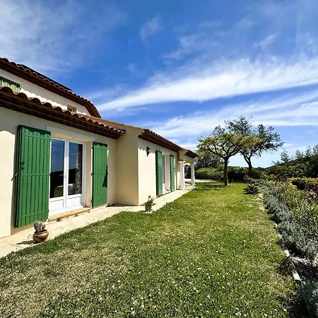 Climatisee Pour 10 Personnes Avec Piscine Chauffee Et Vue A Les Maures
