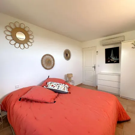 Climatisee Pour 10 Personnes Avec Piscine Chauffee Et Vue A Les Maures Villa *
